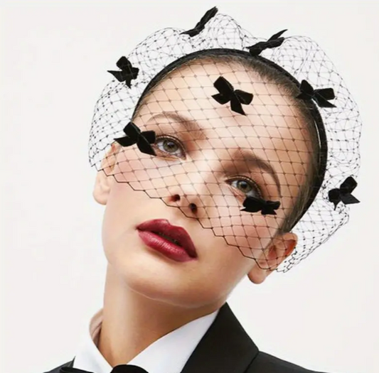 Elegant bow veil